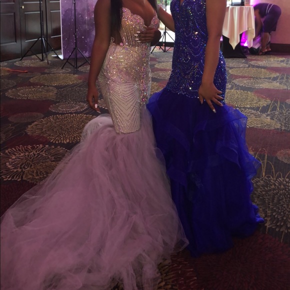 DIAMOND PROM DRESS - Picture 5 of 5